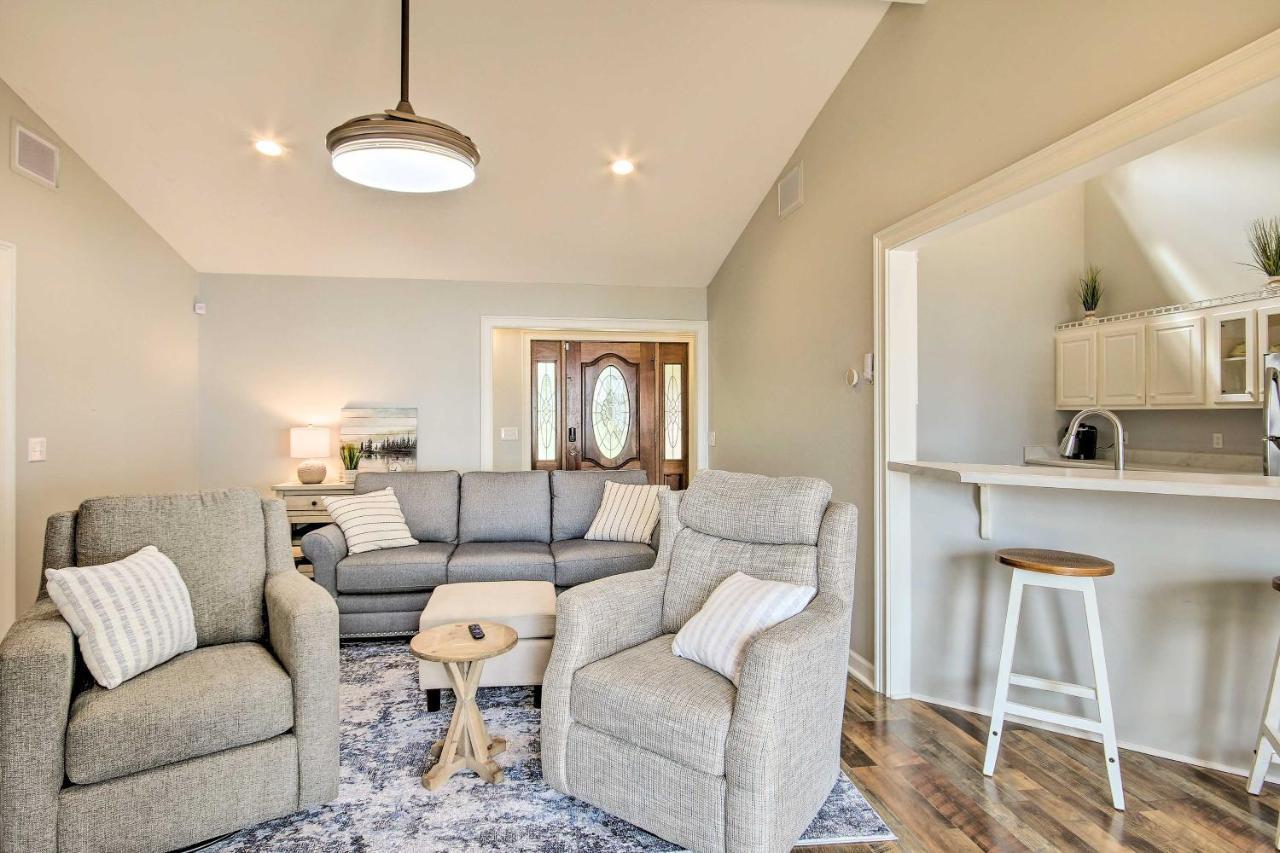 Gilbert Lakefront Retreat With Private Dock! Hollywood Point Екстериор снимка