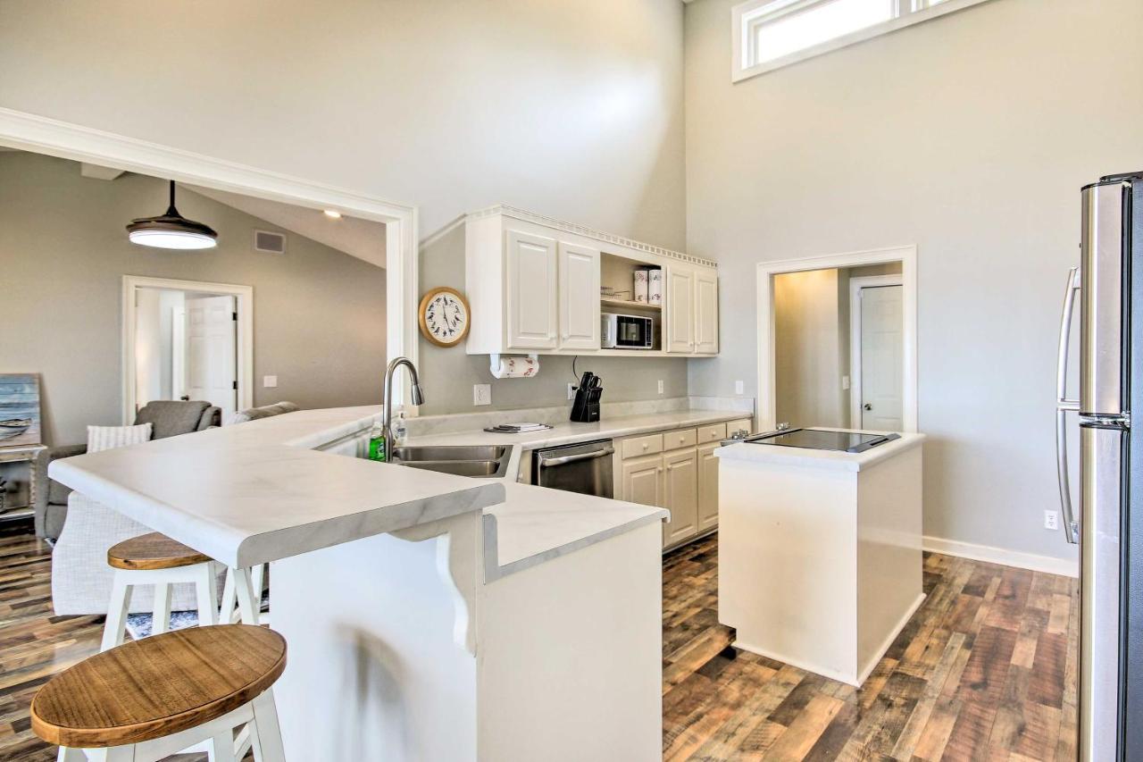 Gilbert Lakefront Retreat With Private Dock! Hollywood Point Екстериор снимка