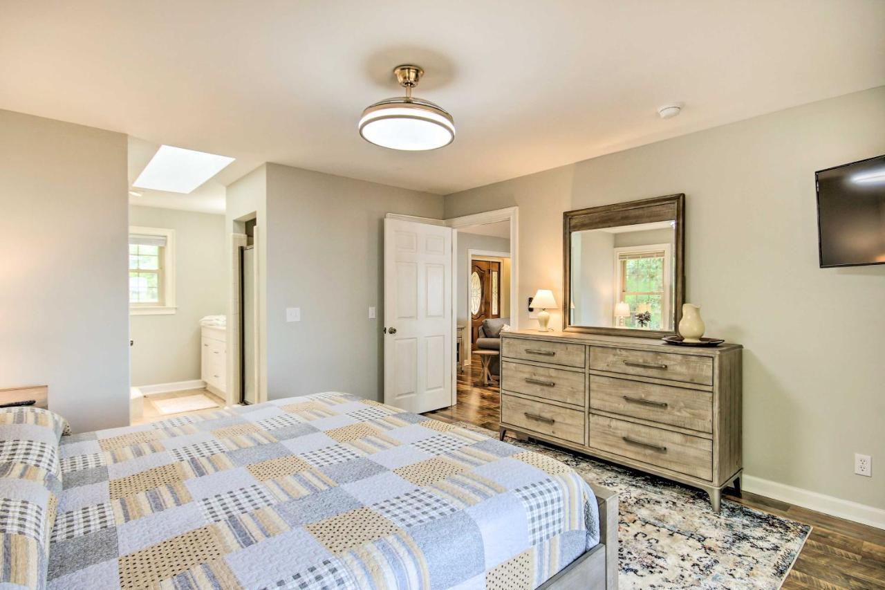 Gilbert Lakefront Retreat With Private Dock! Hollywood Point Екстериор снимка